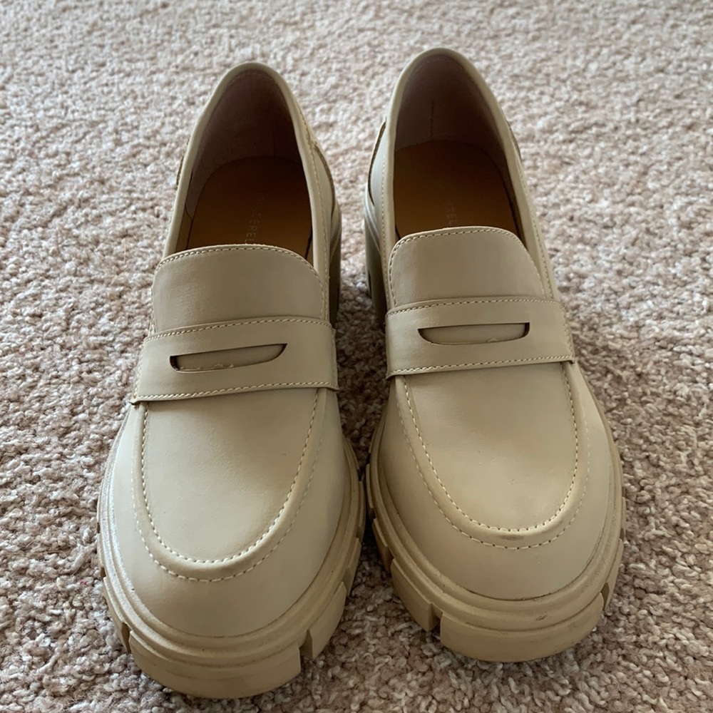 Beige loafers